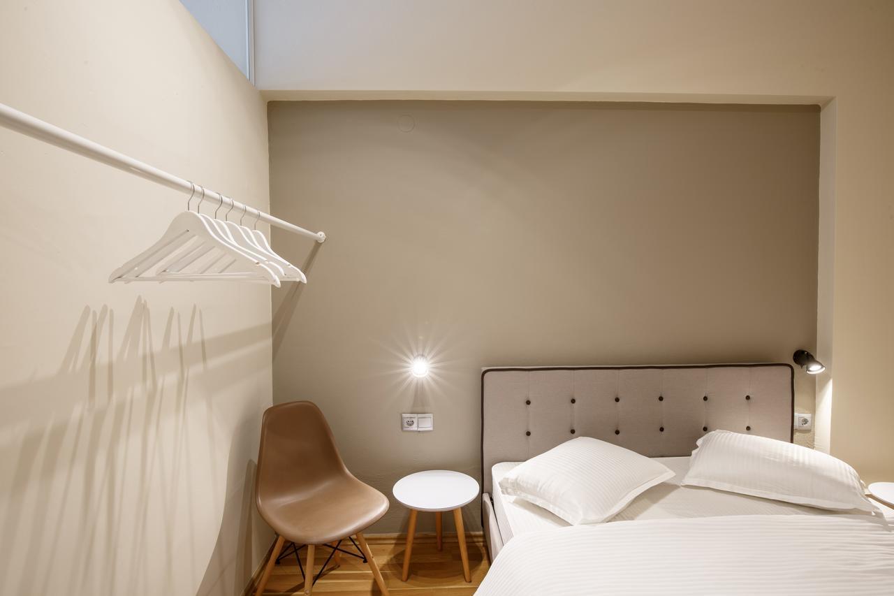 Evel'S Home Suites Salonicco Esterno foto