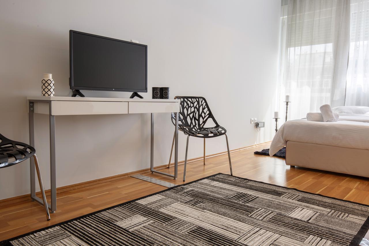 Evel'S Home Suites Salonicco Esterno foto