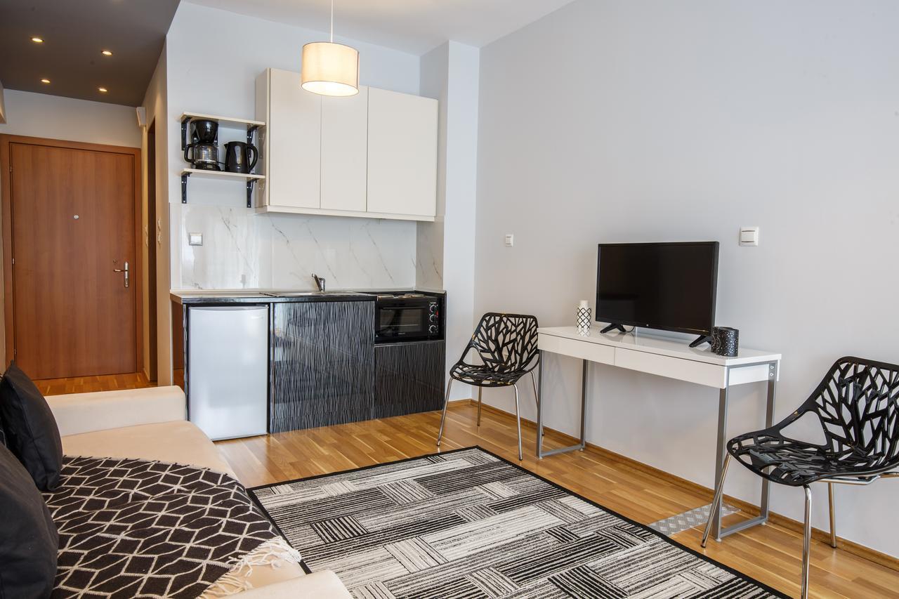 Evel'S Home Suites Salonicco Esterno foto