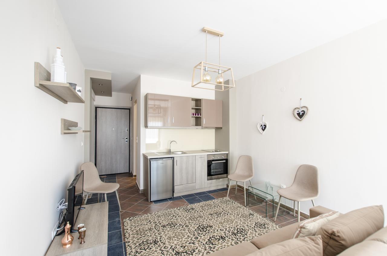 Evel'S Home Suites Salonicco Esterno foto