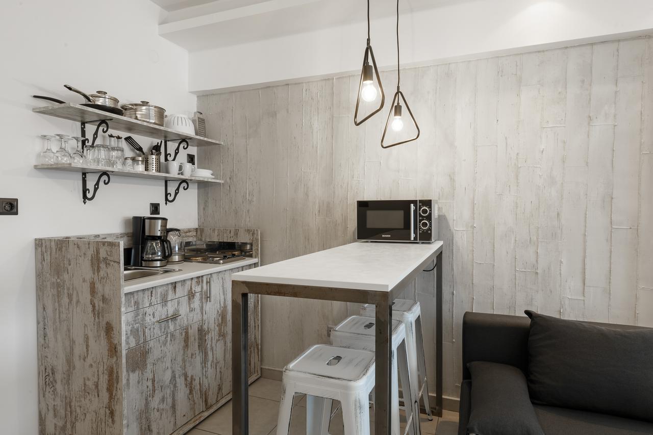 Evel'S Home Suites Salonicco Esterno foto
