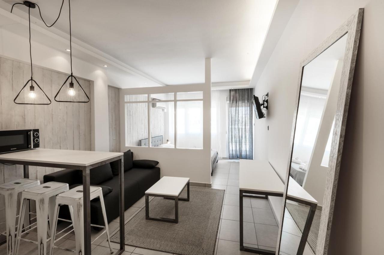 Evel'S Home Suites Salonicco Esterno foto